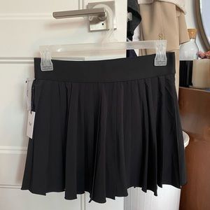 COPY - Aritzia TNA tennis skirt